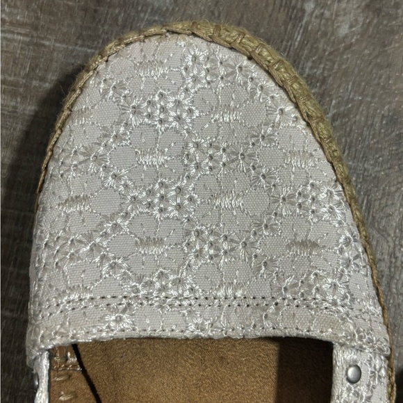 Aerosoles Size 8 Flats - Picture 2 of 8